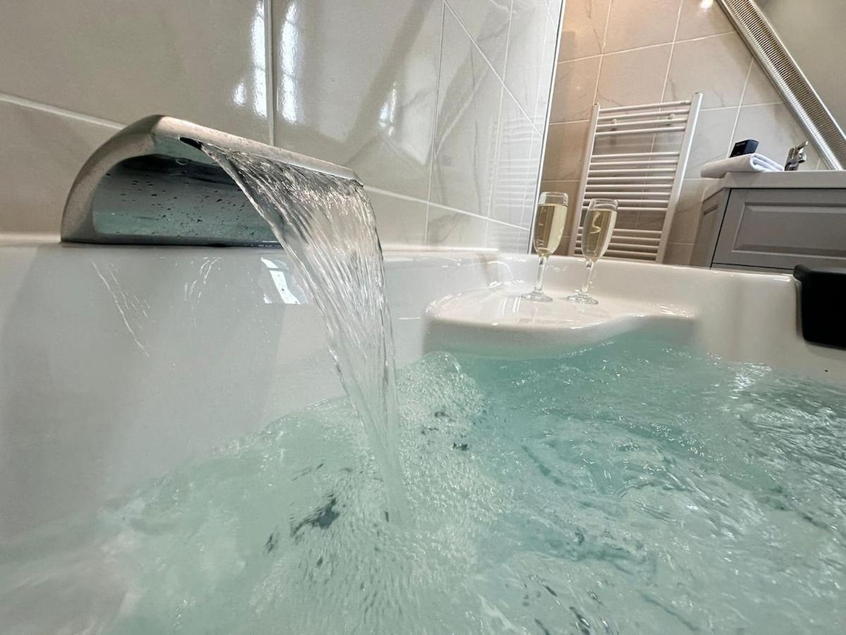 S Bayleved'Air Duplex Vue Chateau, Balneo Et Sauna Sedan Kültér fotó